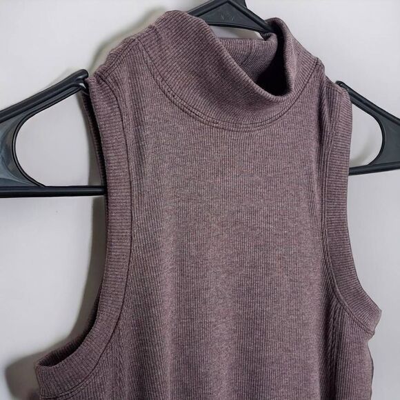 Lululemon Gone for the Week Dress size XS - Picture 3 of 8